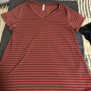 Lularoe Christy Tee